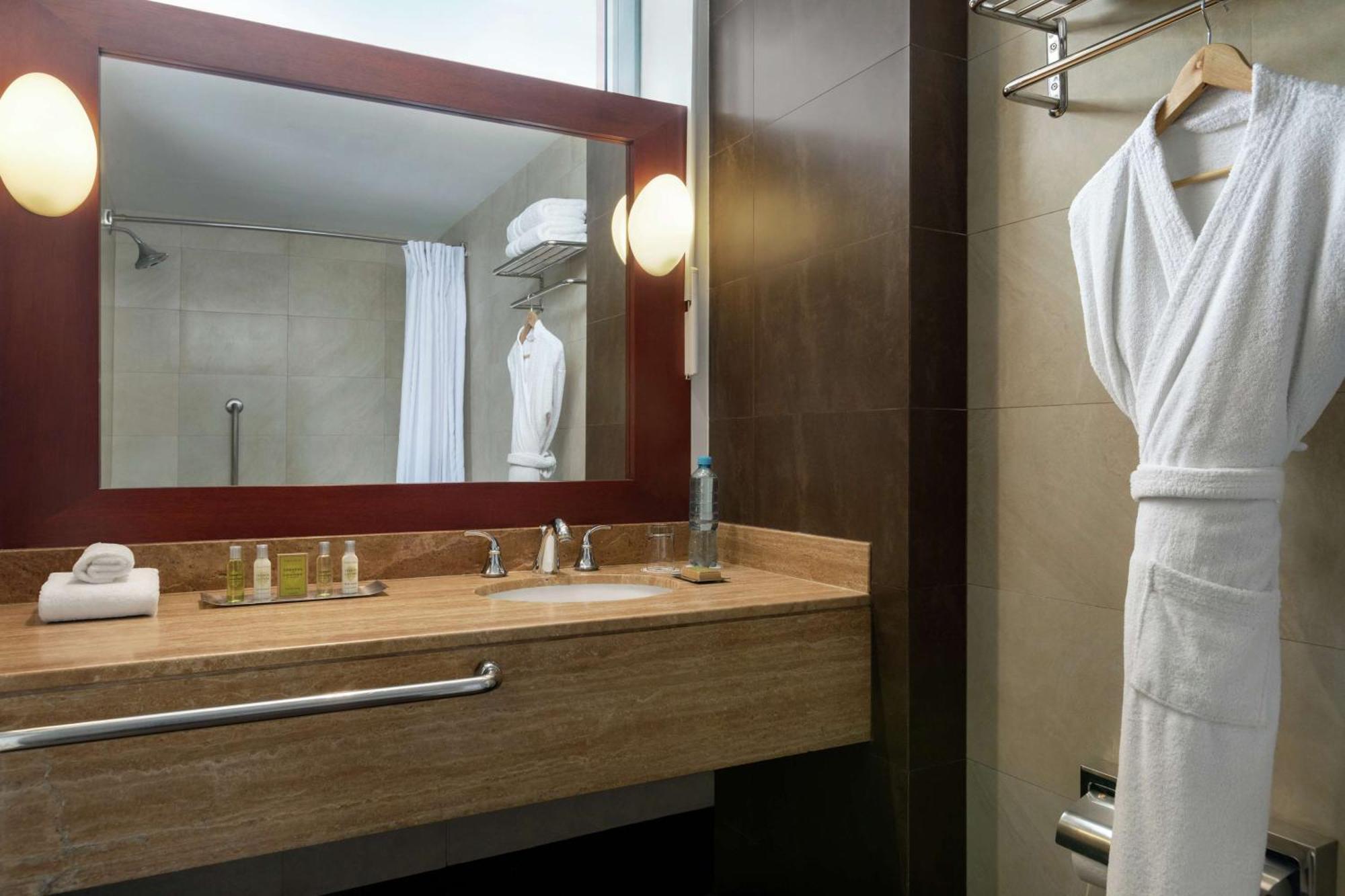 Doubletree By Hilton Lima Miraflores El Pardo Экстерьер фото